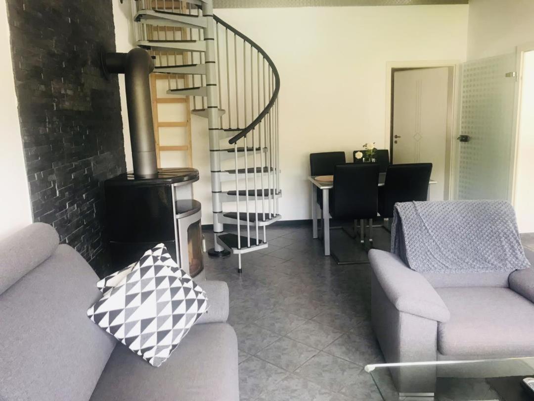 Modernes Ferienhaus Sauerblick Langsur Exteriér fotografie